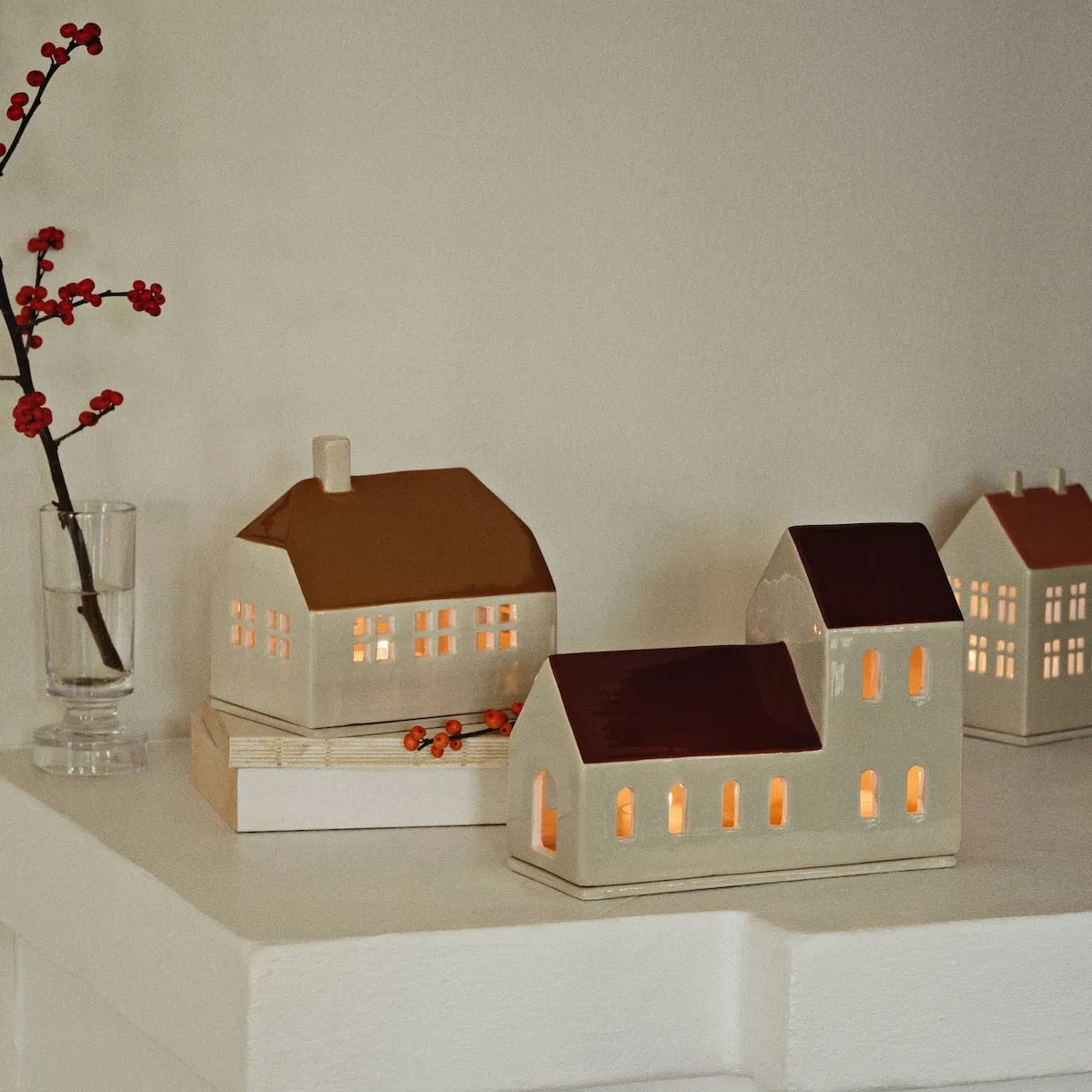 Bo Candle House - Golden Brown, Dolomite Ceramic