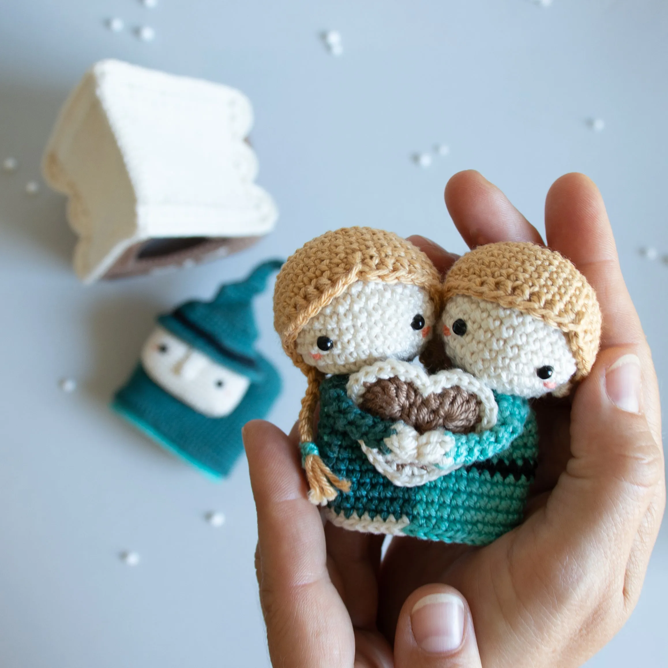 Crochet Kit . Hansel & Gretel . Matryoshka Toy