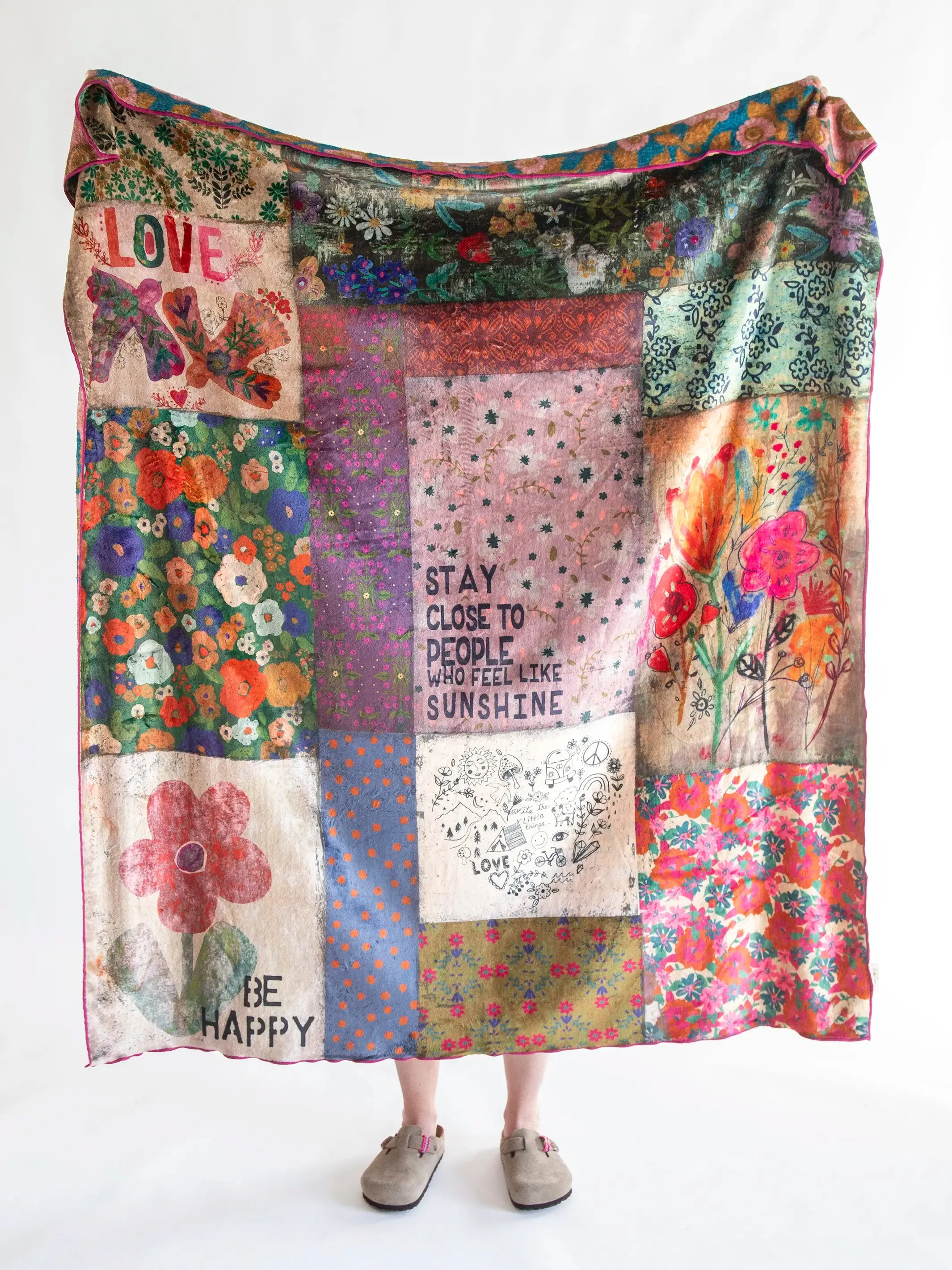 Double-Sided Cozy Throw Blanket - Patchwork Be Happy