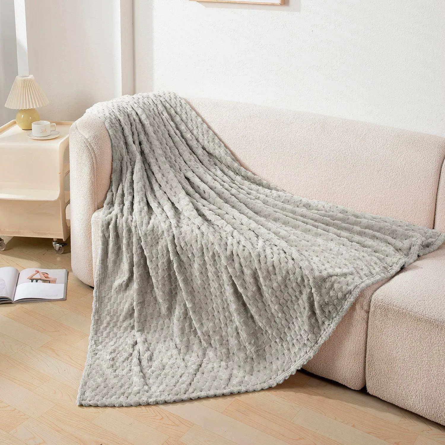 HOKIPO AC Blanket Double Bed Queen, 200x230 cm / 6.5x7.5 feet, Light Grey