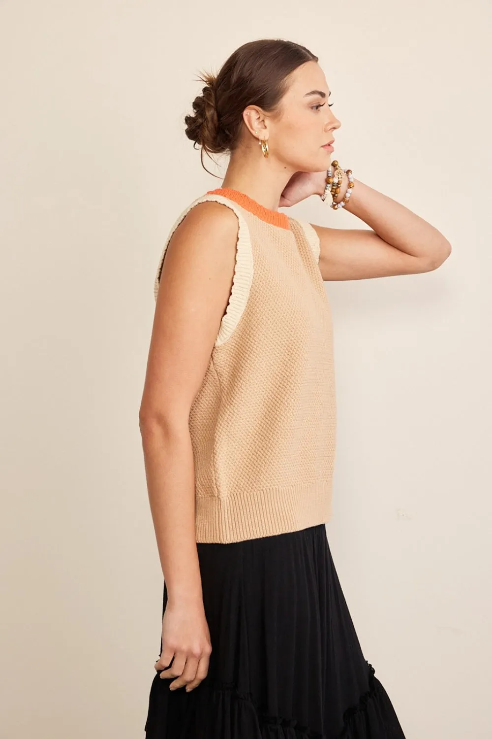 "Hazel Creme" Contrast Round Neck Sweater Vest