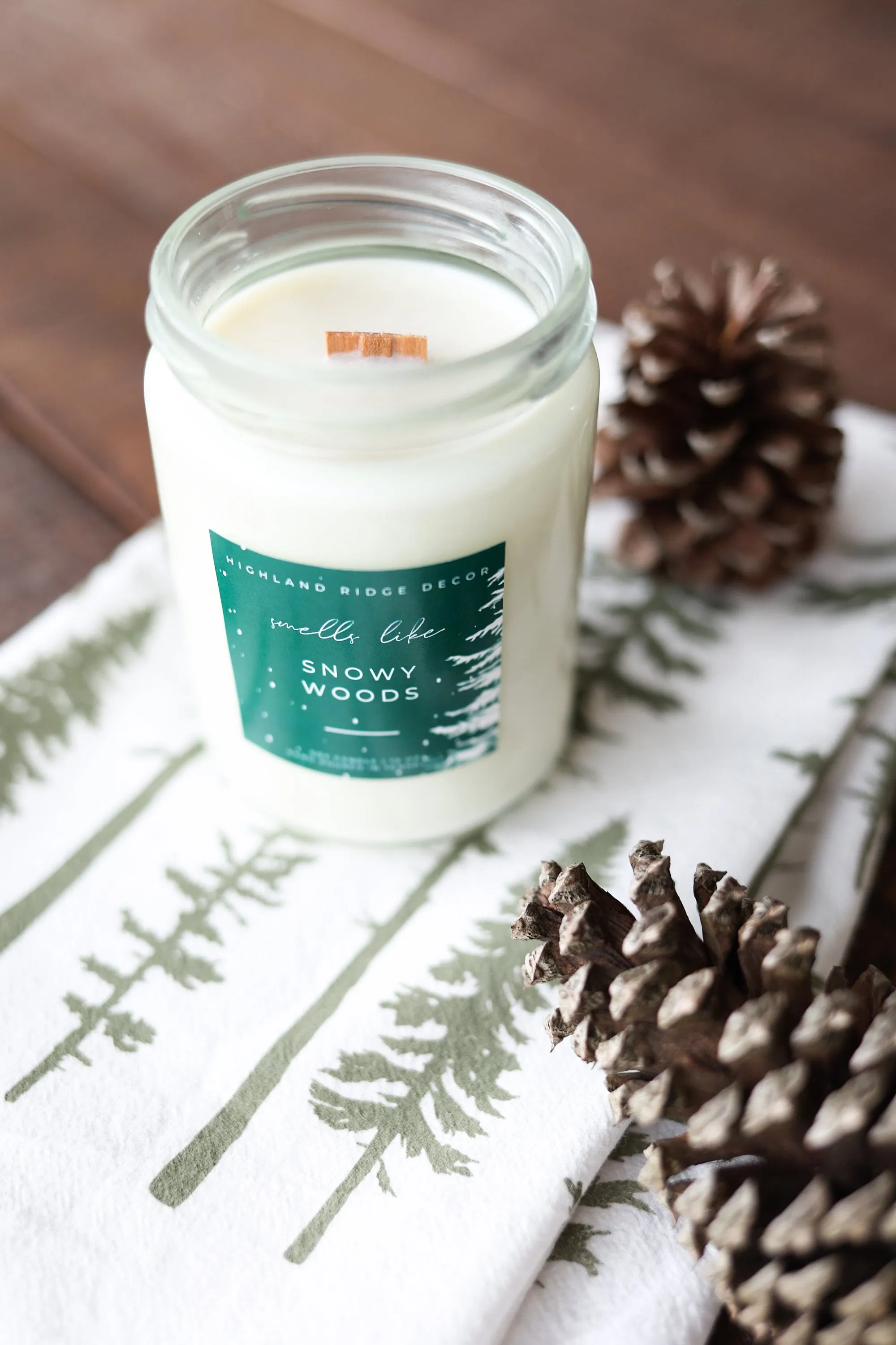 "Snowy Woods" Candle